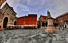 Piazza dei Signori, Dante, Verona - Virtual tour