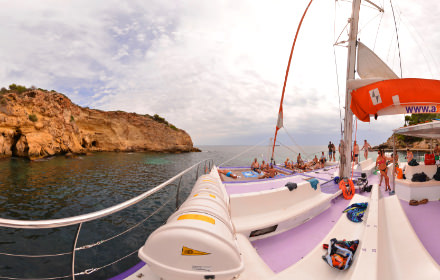 Cala Falco Catamaran, Mallorca - Virtual tour